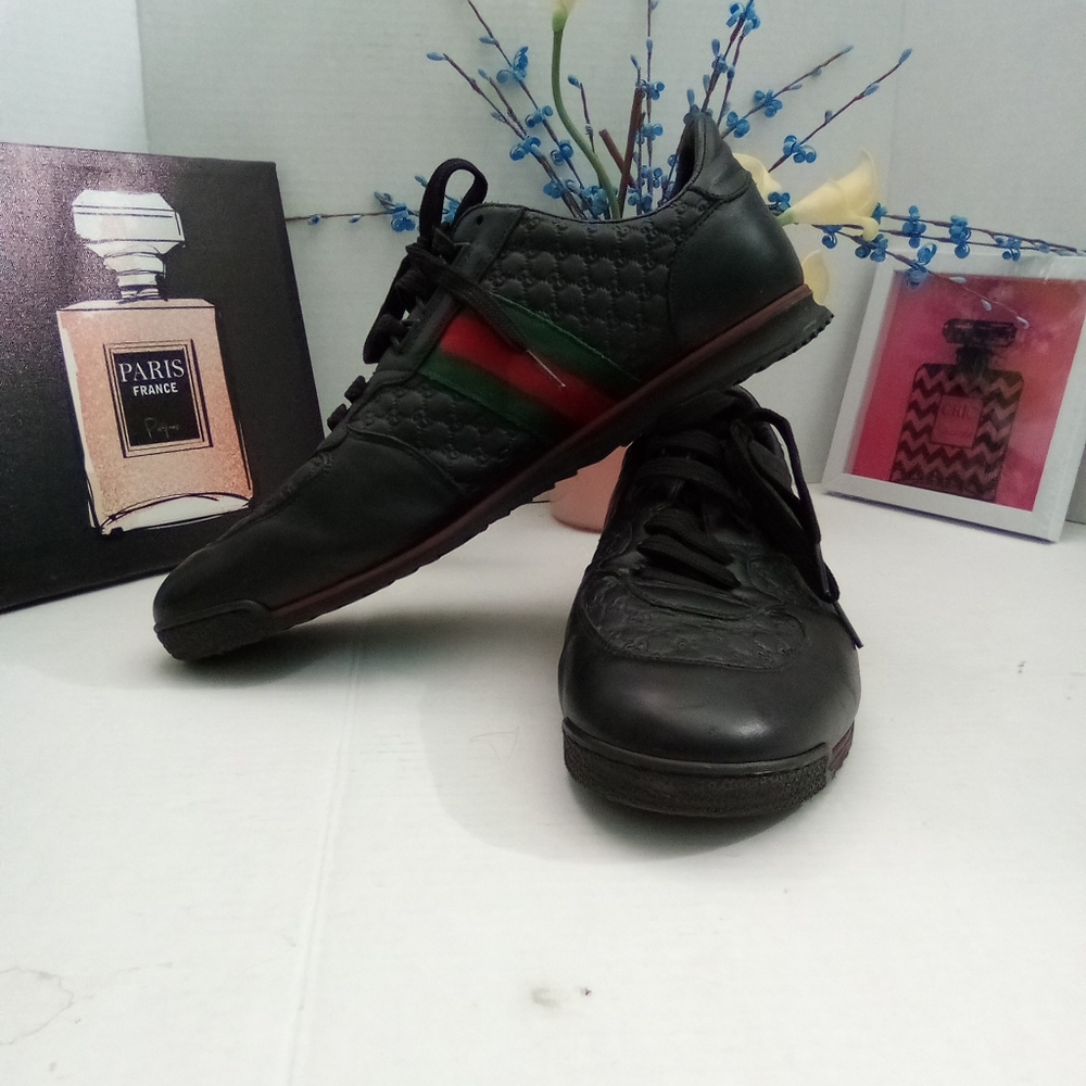 Gucci Black Sneakers with Red and Green Stripes - Picture 8 of 16